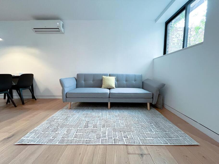 Appartamento New Cozy Modern Minimalist In Brooklyn At Rem-casa *